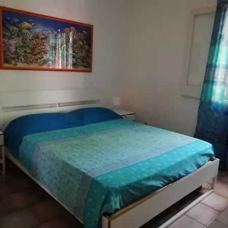 Marisol Con Posto Auto E Ampio Giardino Holiday home *